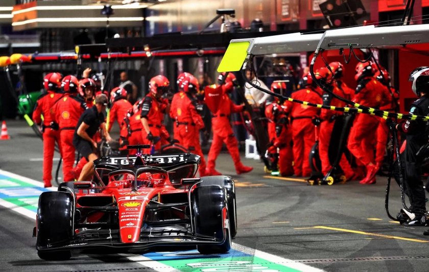 Машина формула 1