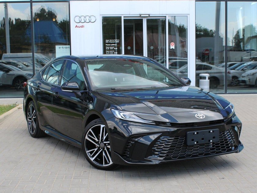 Тойота камри 2024 черная