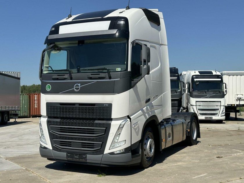 Новая вольво тягач