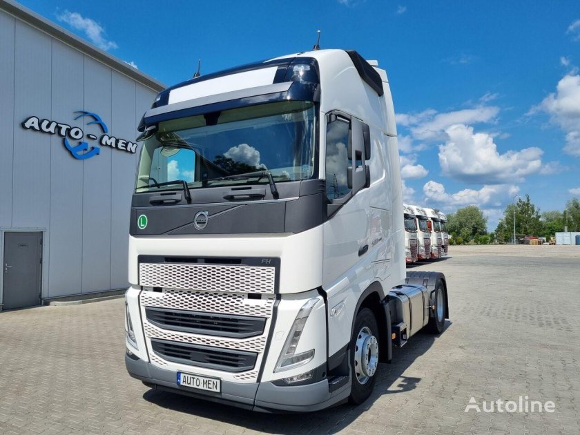 Тягач вольво