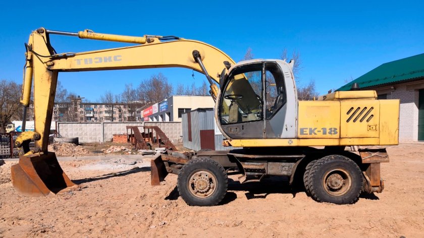 Экскаватор ТВЭКС ЕК-18-20