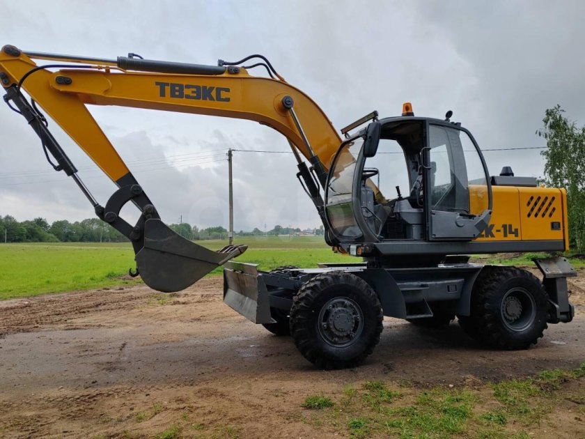 Колесный экскаватор твэкс ек12