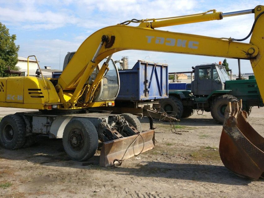 Экскаватор ТВЭКС 18