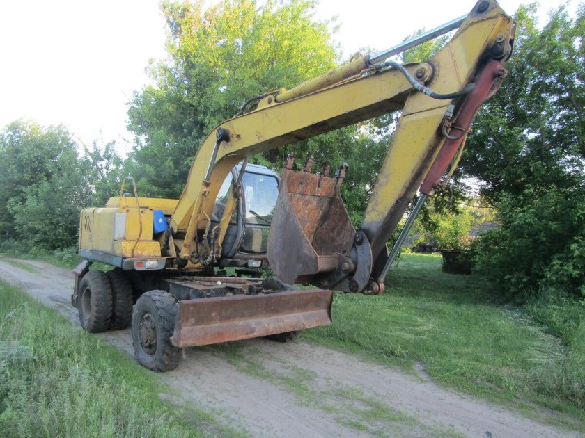 Экскаватор ЕК-12-00