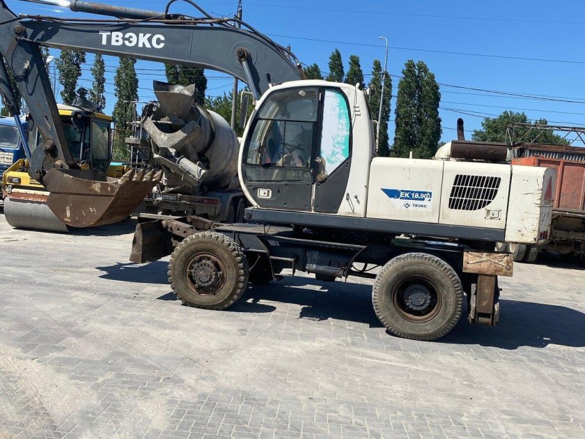 Экскаватор твэкс ек-18