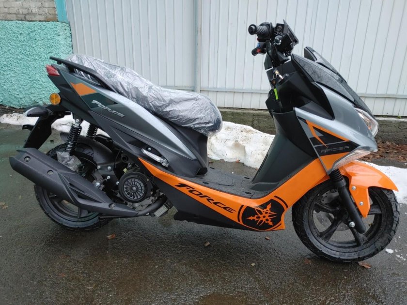 Скутер рейсер