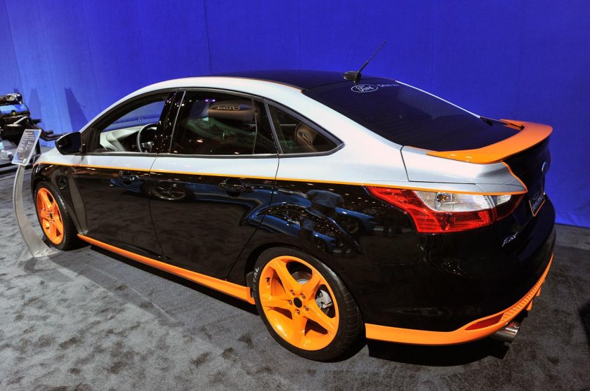 Тюнингованный Форд фокус 3 седан