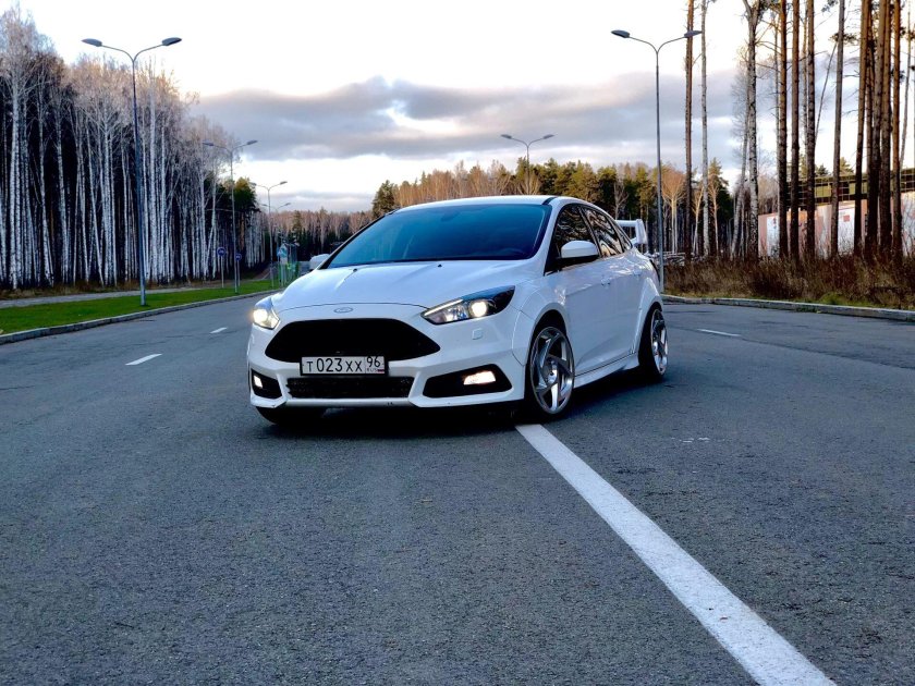 Форд фокус 3 седан