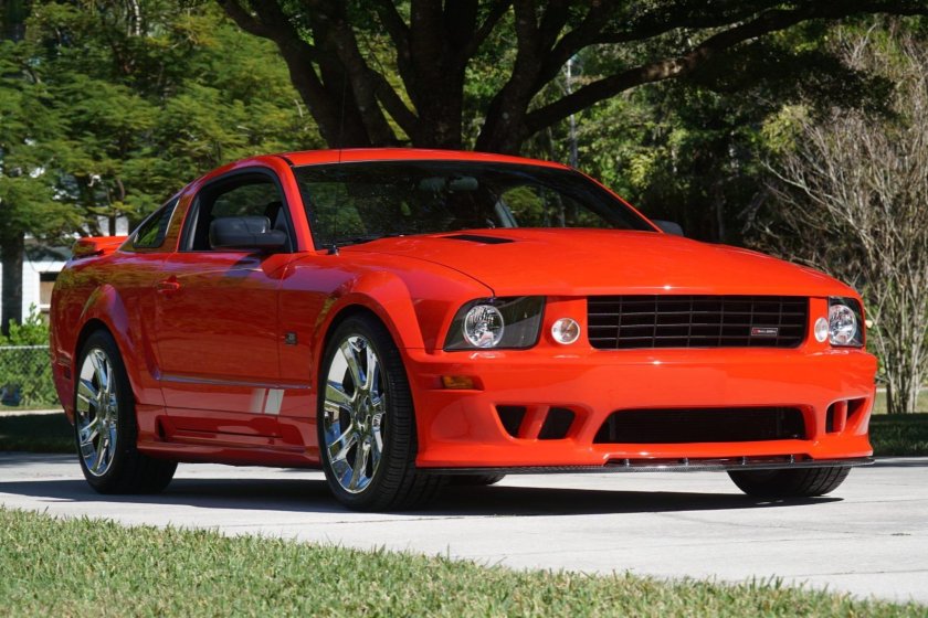 2005 ford mustang