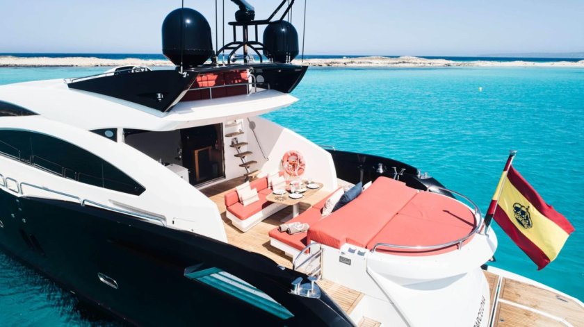 Sunseeker predator 84