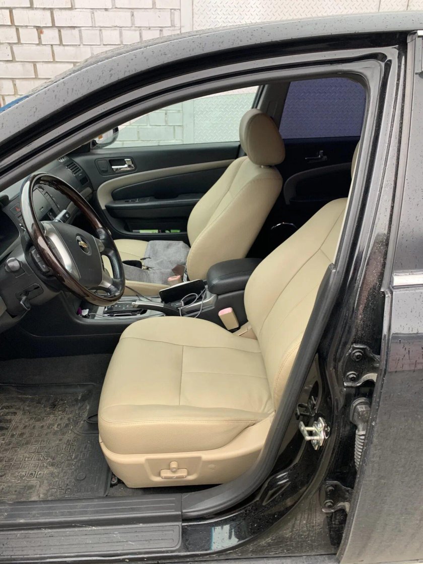 Бежевый салон