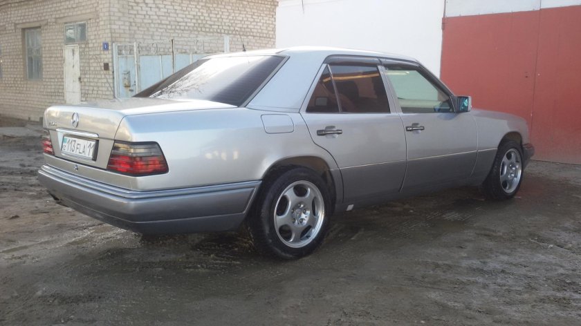 Мерседес 124 на 17 дисках