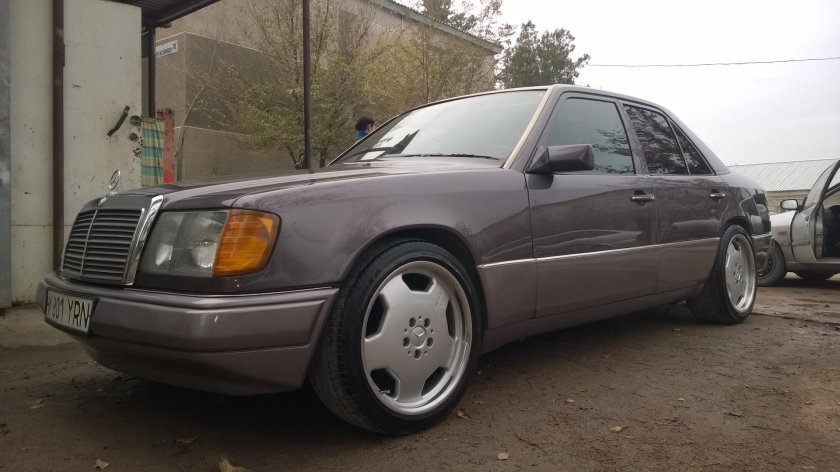 Мерседес w124 Monoblock r17