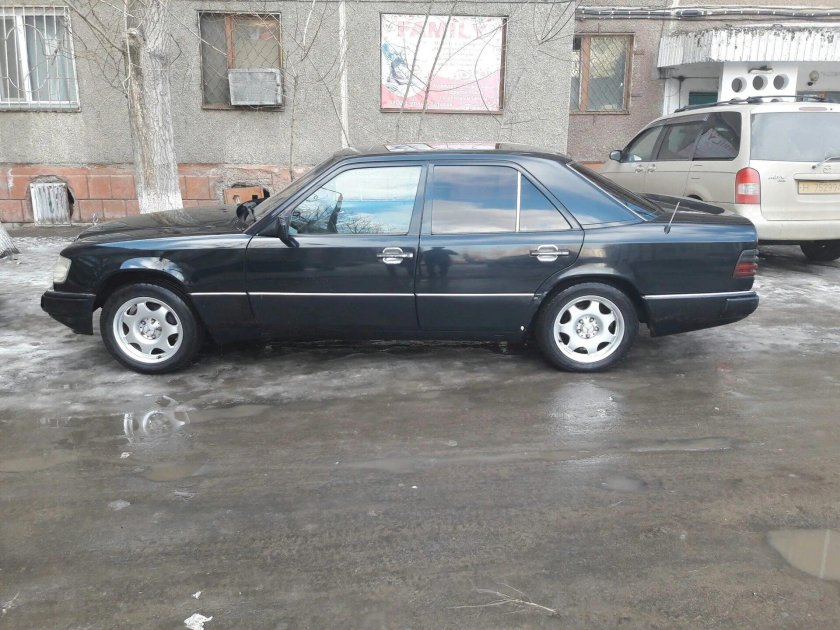 124 Мерседес на 16 дисках