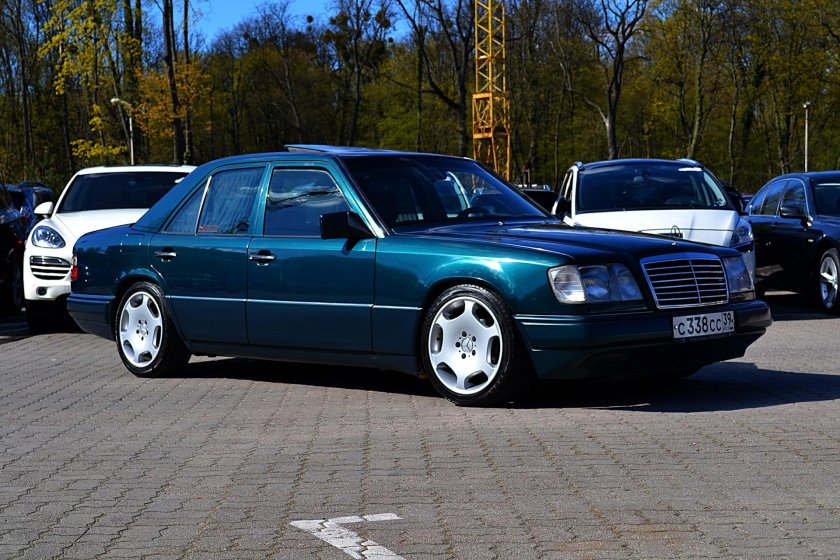 Mercedes-Benz w124