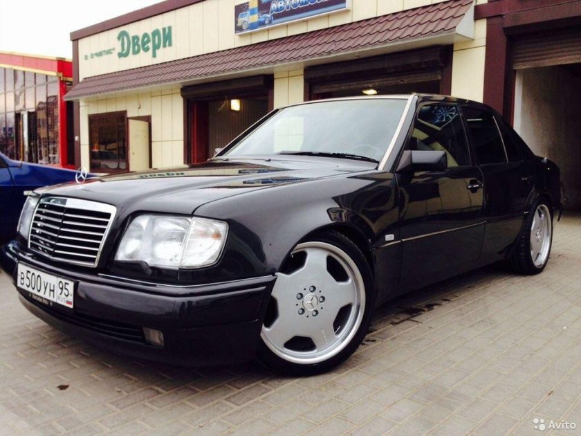Мерседес Бенц w124 e500