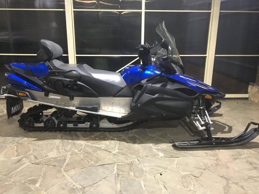 Снегоход Yamaha RS Venture TF