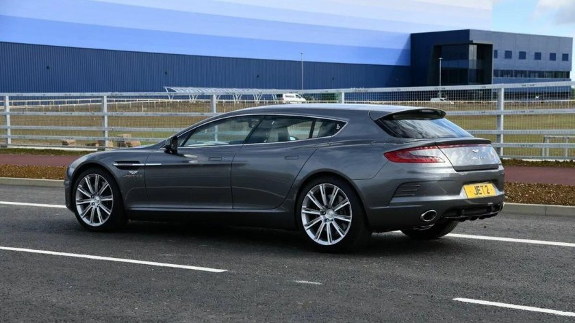 Астон Мартин шутинг брейк