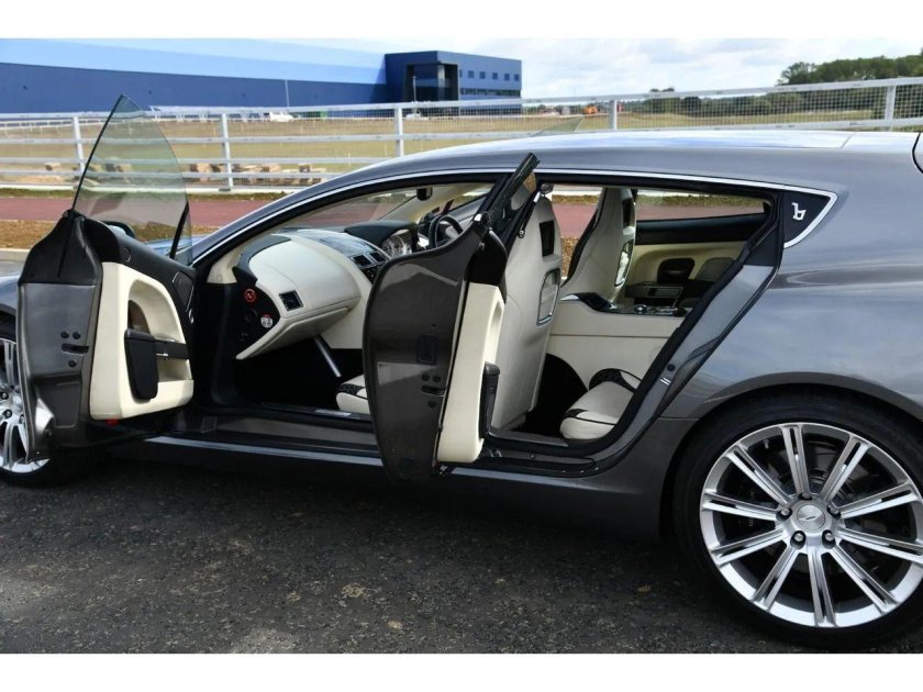 Aston Martin rapide Bertone Jet 2+2