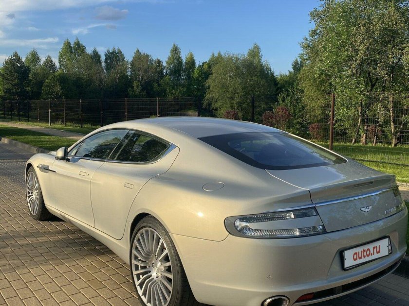 Aston martin rapide 2012