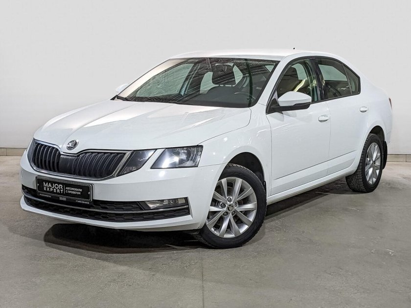 Шкода октавия 2017 белая