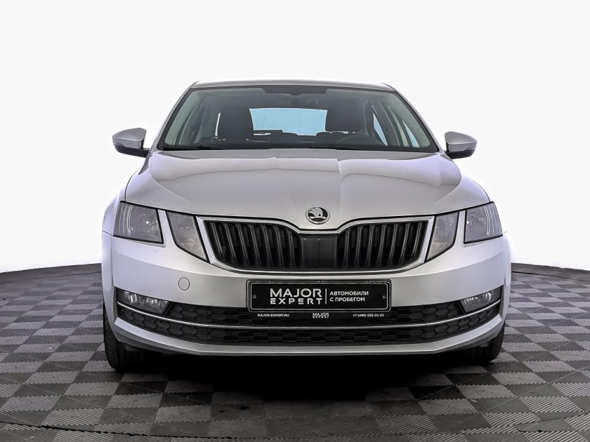 Skoda octavia 2017 серебристый