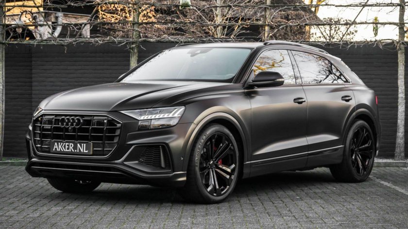 Audi q8 Grey
