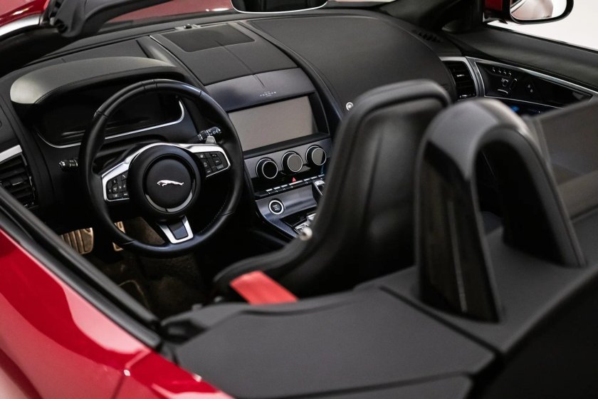 Ягуар ф тайп кабриолет салон