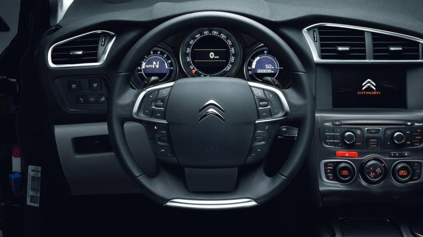 Citroen c4 хэтчбек салон