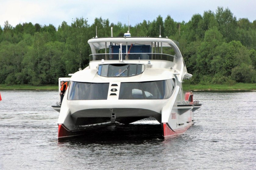 Катамаран Речной