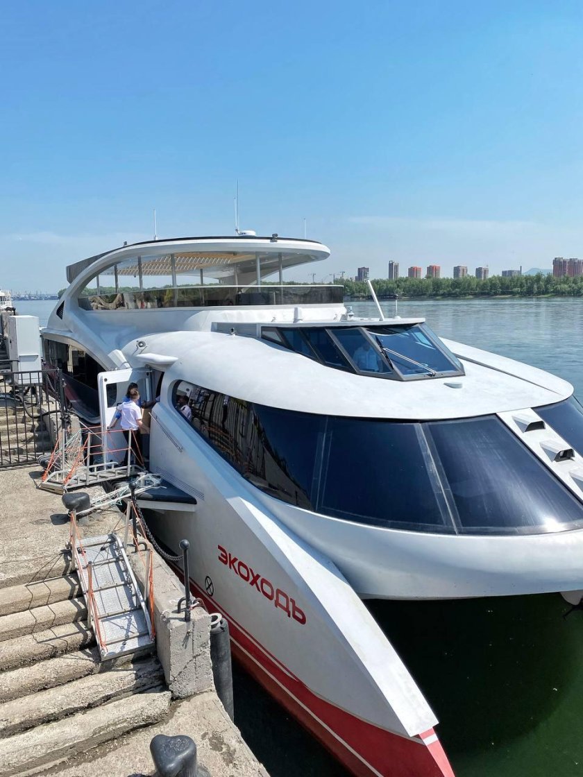 Электрокатамаран «экоходъ 2