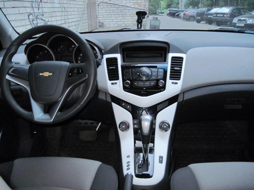 Chevrolet Cruze 2012 салон
