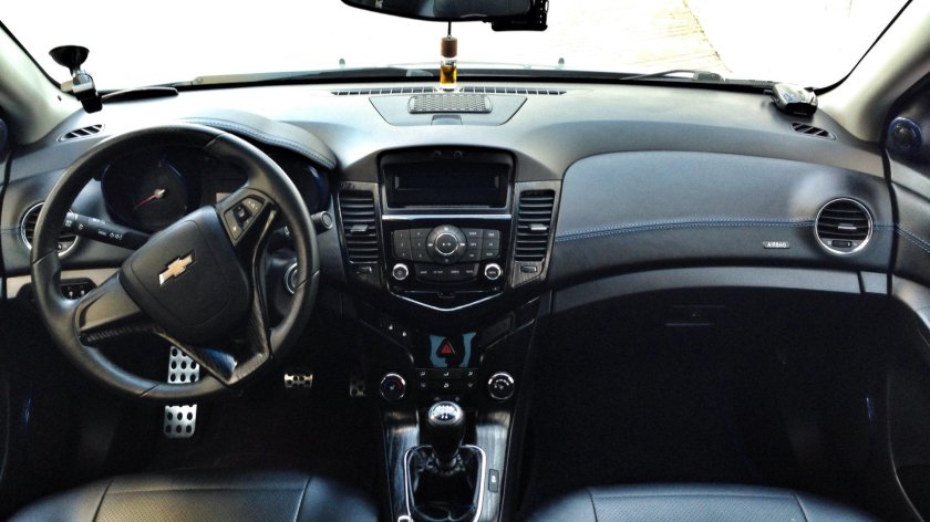 Chevrolet Cruze 2012 черный салон