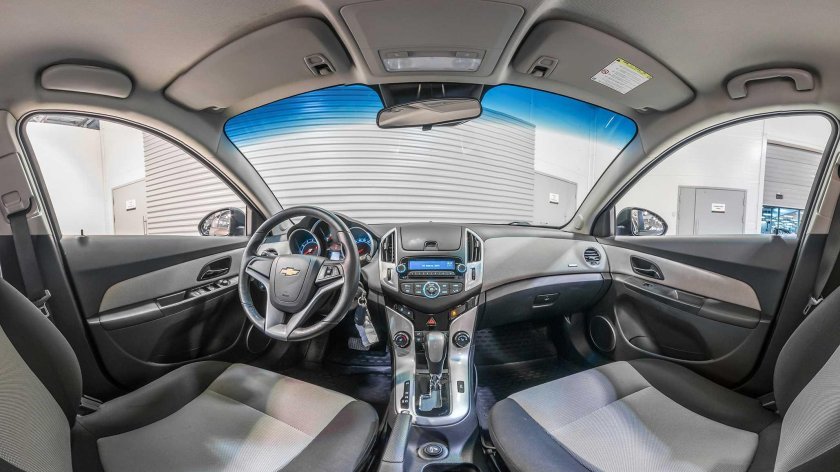 Chevrolet Cruze 2012 хэтчбек салон