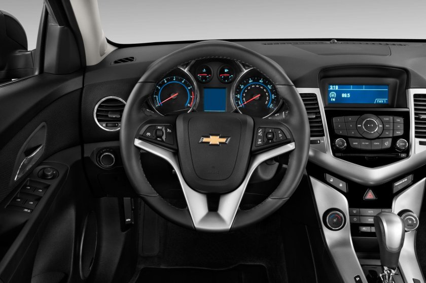 Chevrolet Cruze 2012 Interior