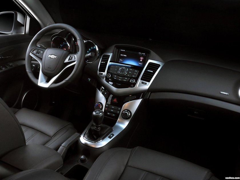 Chevrolet Cruze 2012 салон
