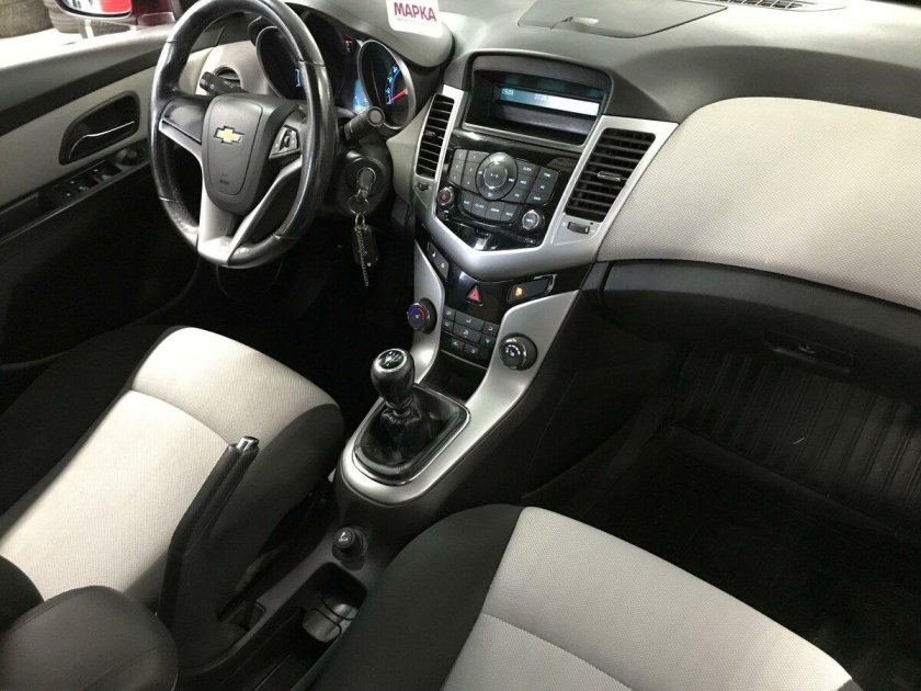 Шевроле Круз 2014г комплектация