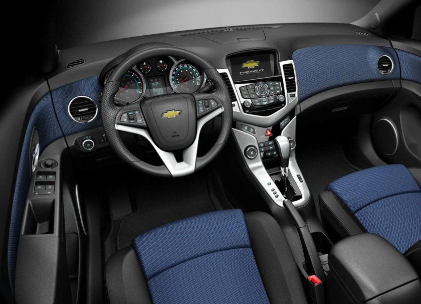 Chevrolet cruze 2012 хэтчбек салон