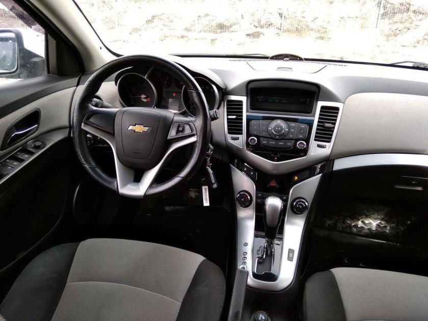 Chevrolet Cruze 2012 салон