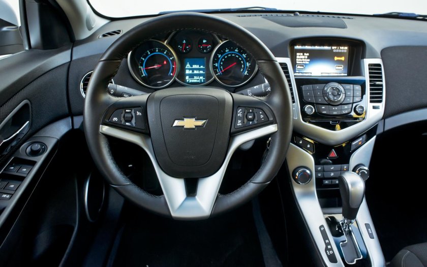Chevrolet Cruze 2012 Interior
