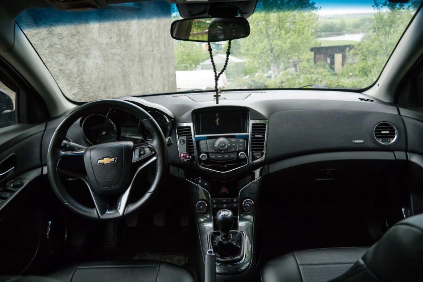 Chevrolet Cruze 2012 салон
