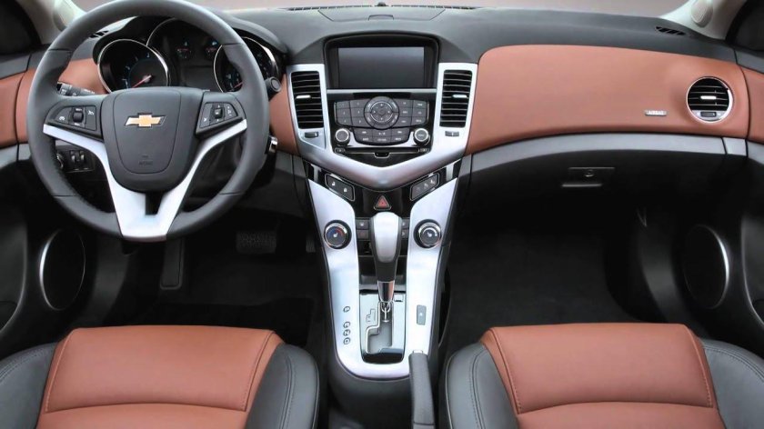 Chevrolet Cruze LTZ салон