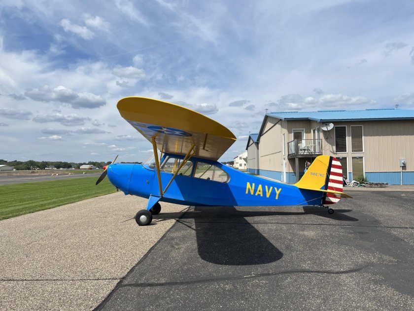 Самолет с одним двигателем