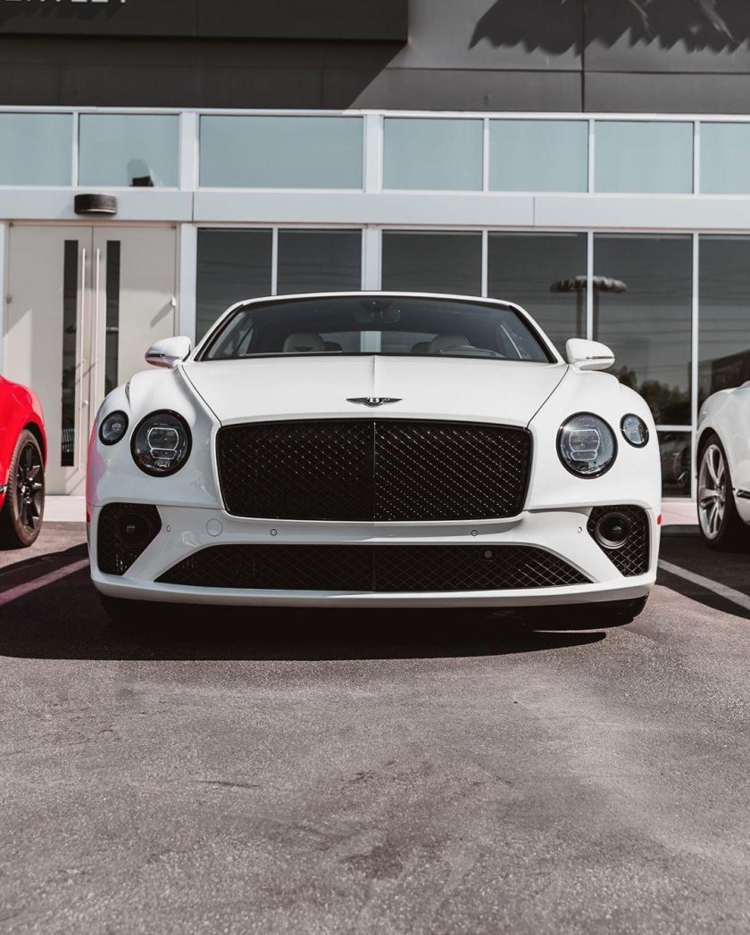 Bentley continental gt v 8