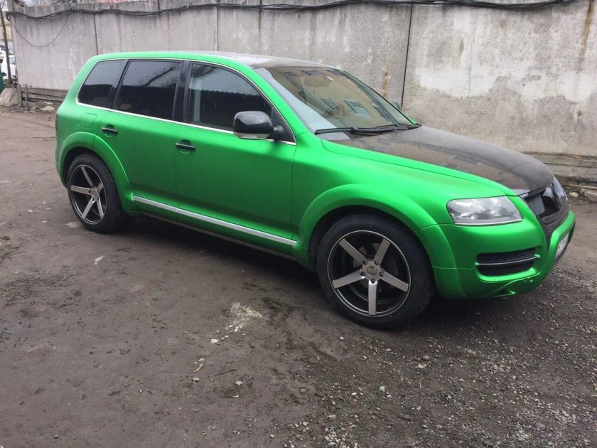 Фольксваген туарег зеленый
