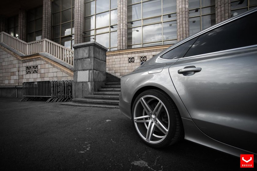 Шкода а7 на Vossen