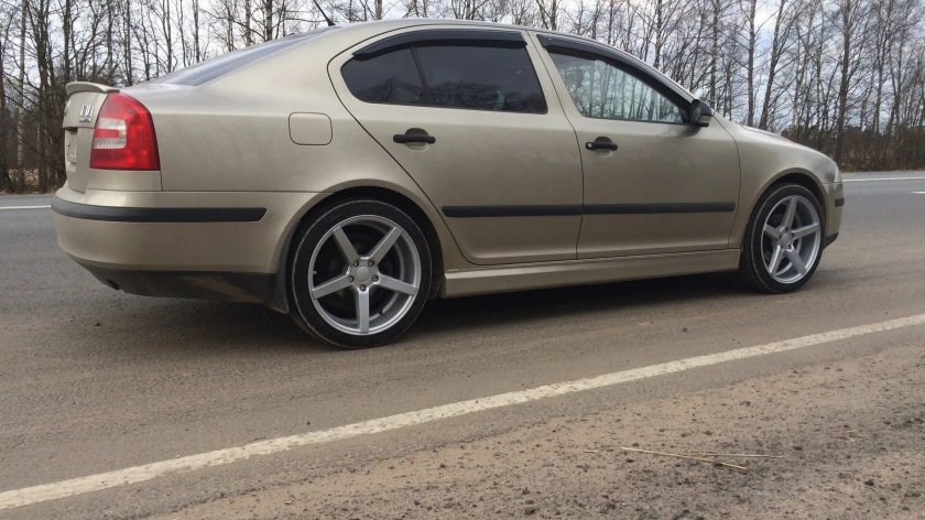 Skoda Octavia Tour r16