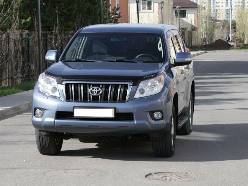 Toyota Land Cruiser Prado 2013