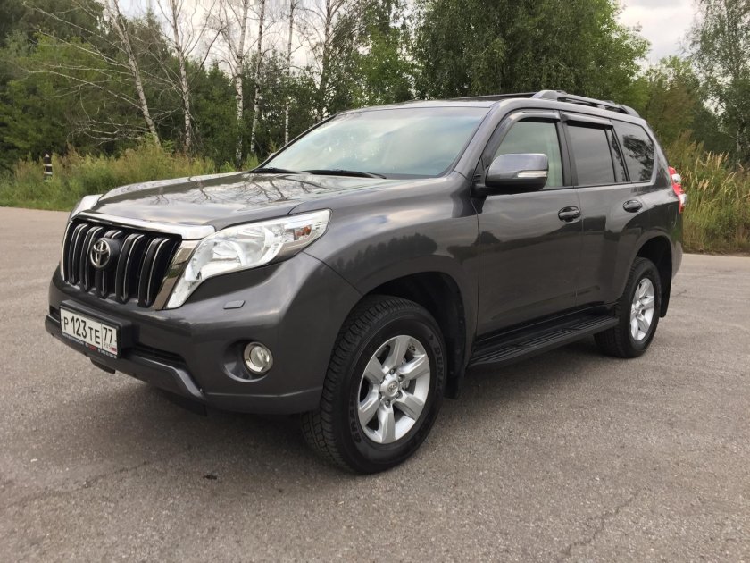 Прадо 150 мокрый асфальт