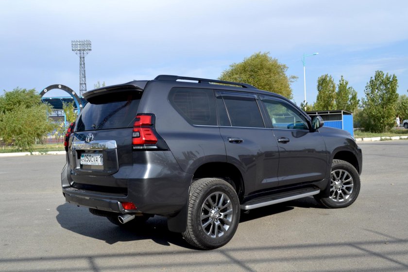 Toyota Land Cruiser Prado 2020